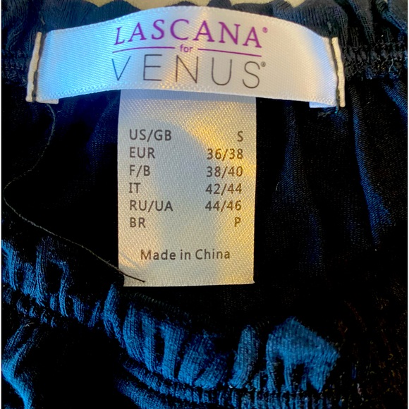 Black Off shoulder banded top - Picture 5 of 5